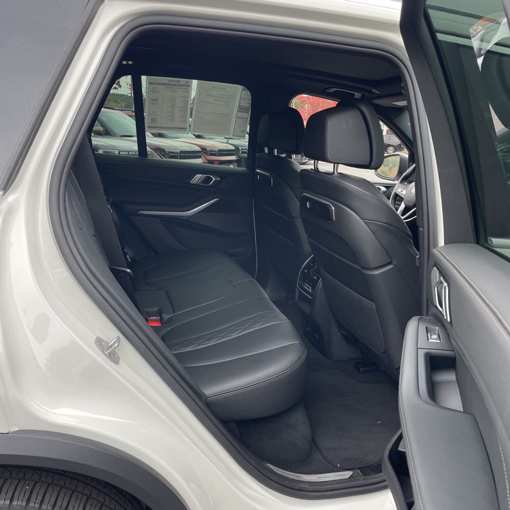 2025 BMW X5 xDrive50e