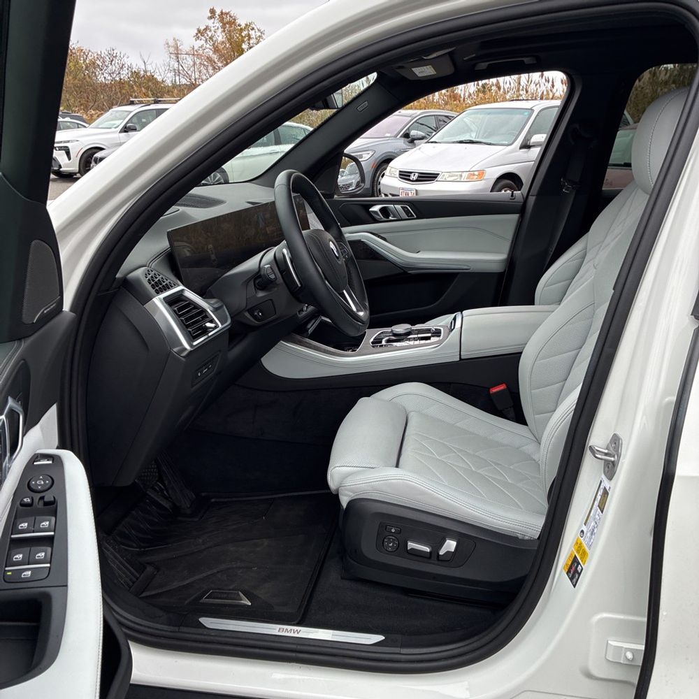 2024 BMW X5 xDrive50e
