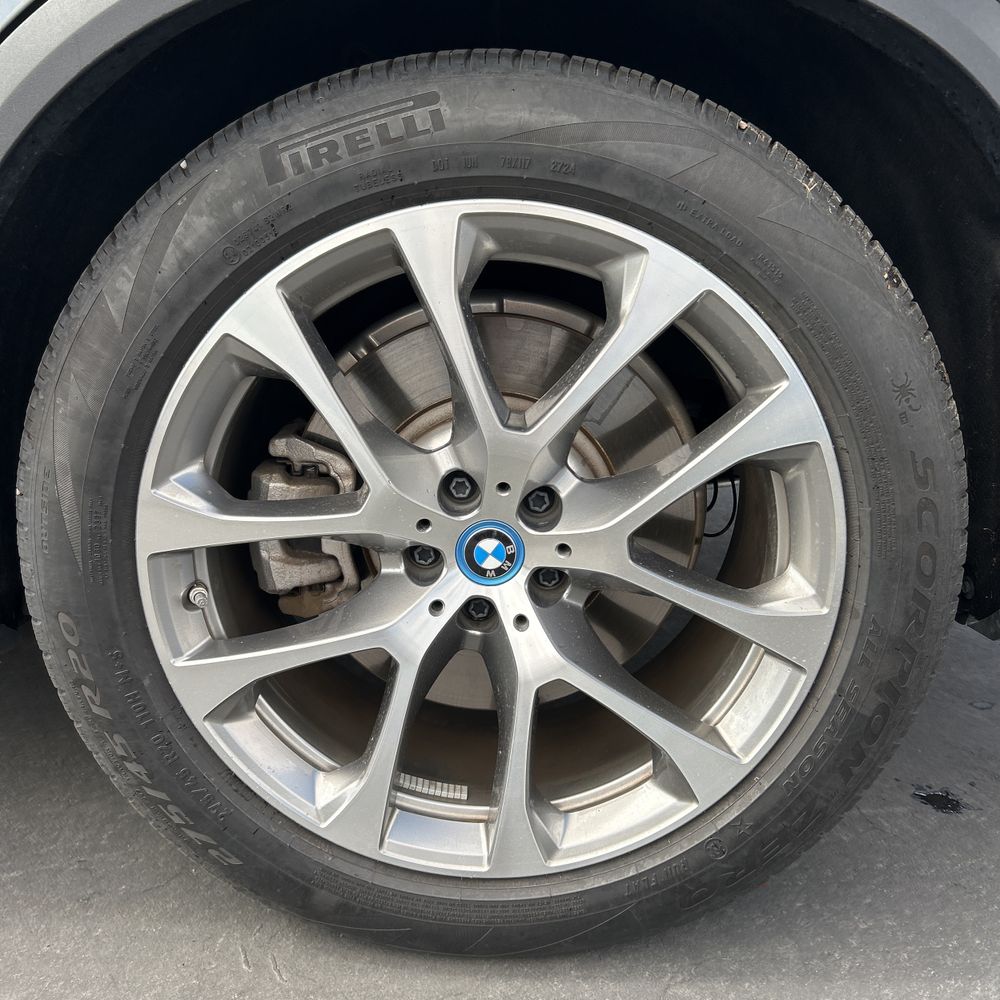 2025 BMW X5 xDrive50e