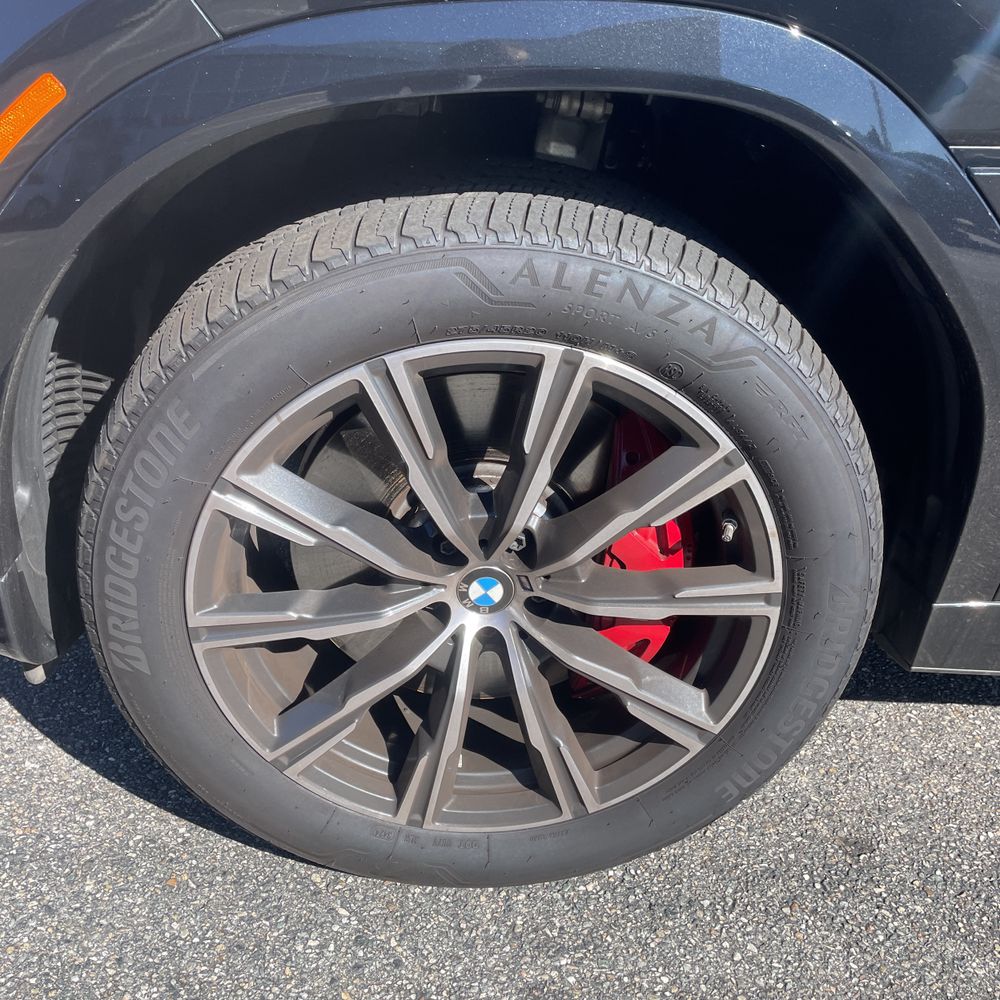 2025 BMW X6 M60i xDrive