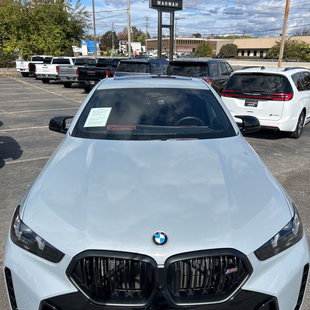 2025 BMW X6 M60i xDrive