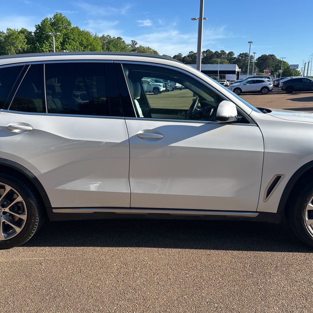 2023 BMW X5 xDrive40i