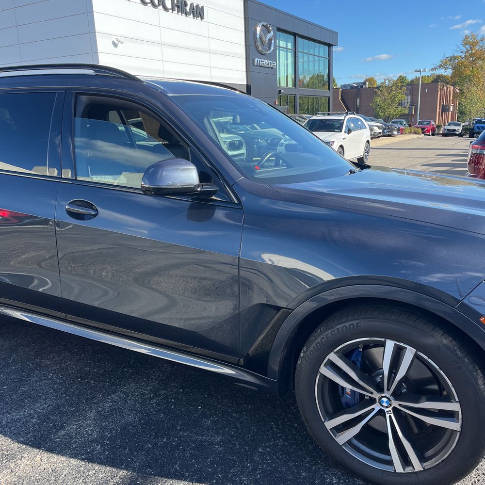 2022 BMW X7 M50i