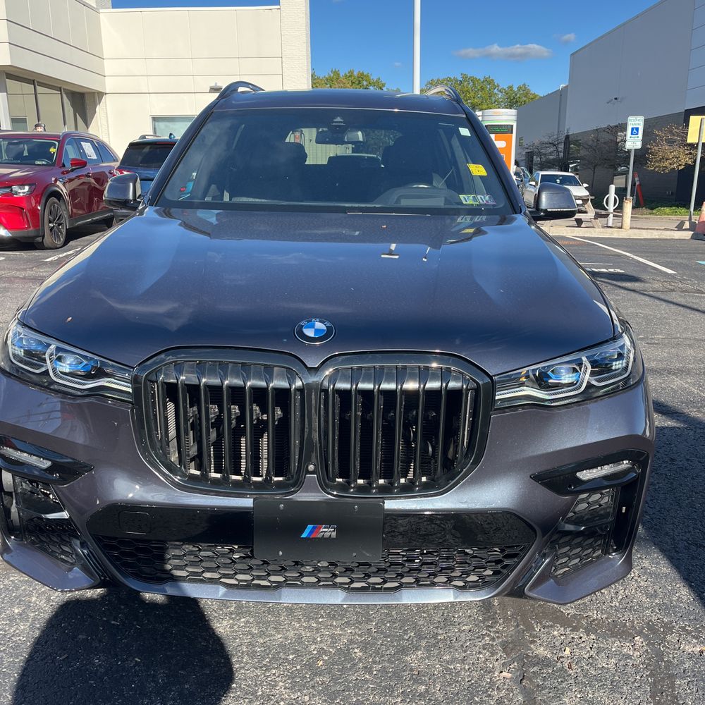 2022 BMW X7 M50i