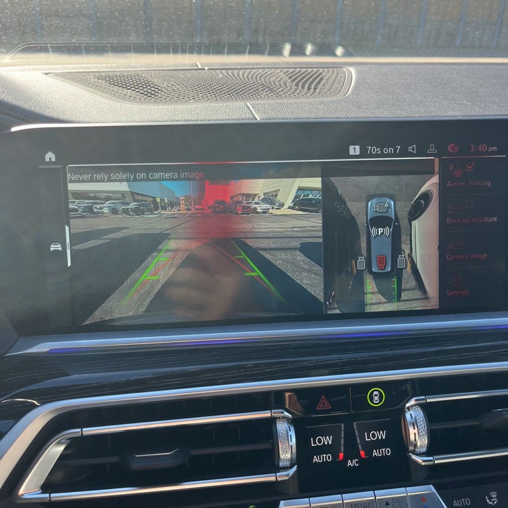 2022 BMW X7 M50i