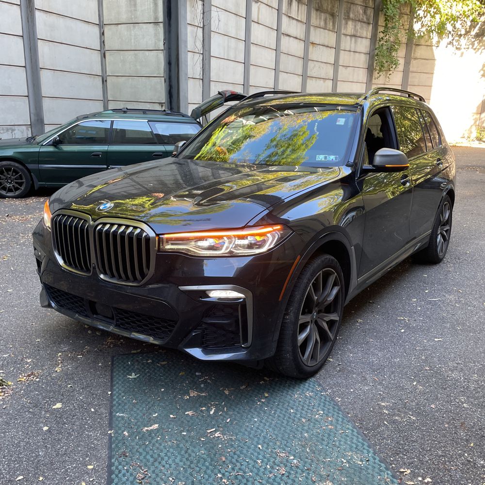 2021 BMW X7 M50i