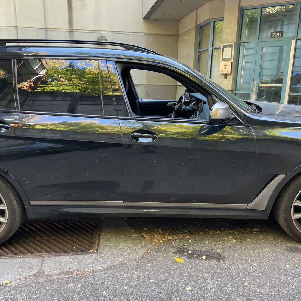 2021 BMW X7 M50i
