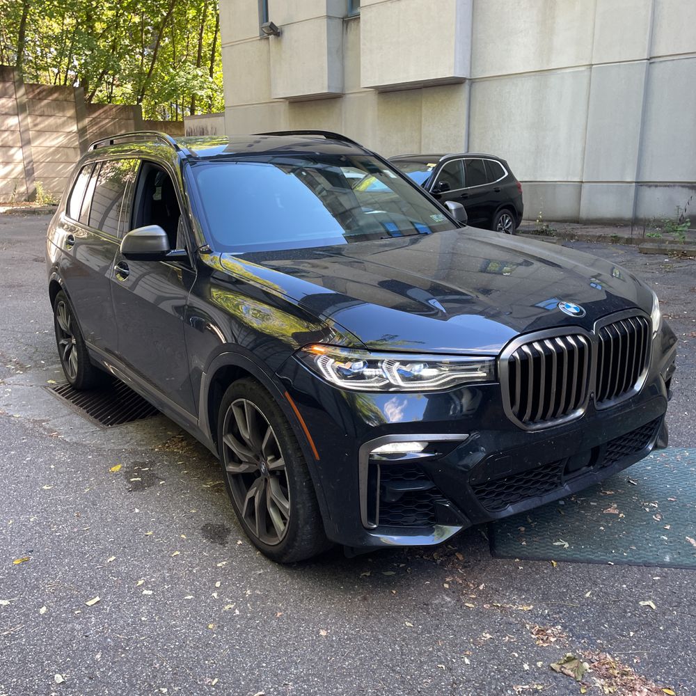2021 BMW X7 M50i