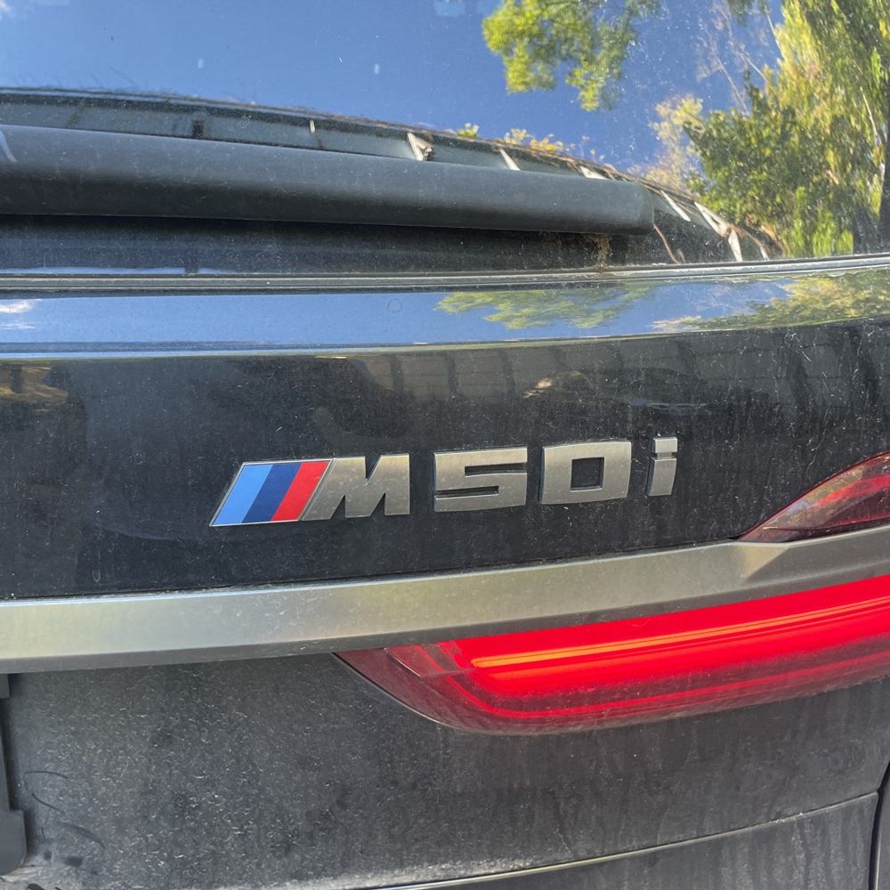 2021 BMW X7 M50i