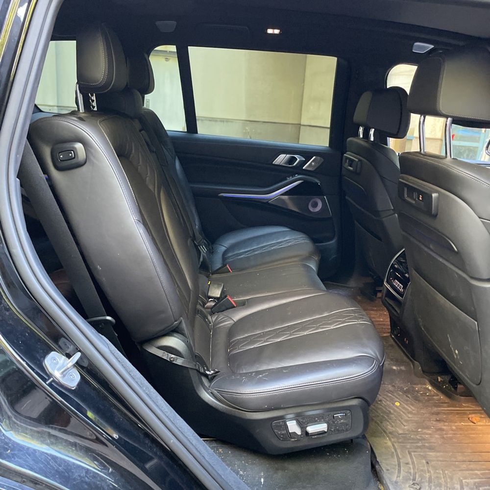 2021 BMW X7 M50i