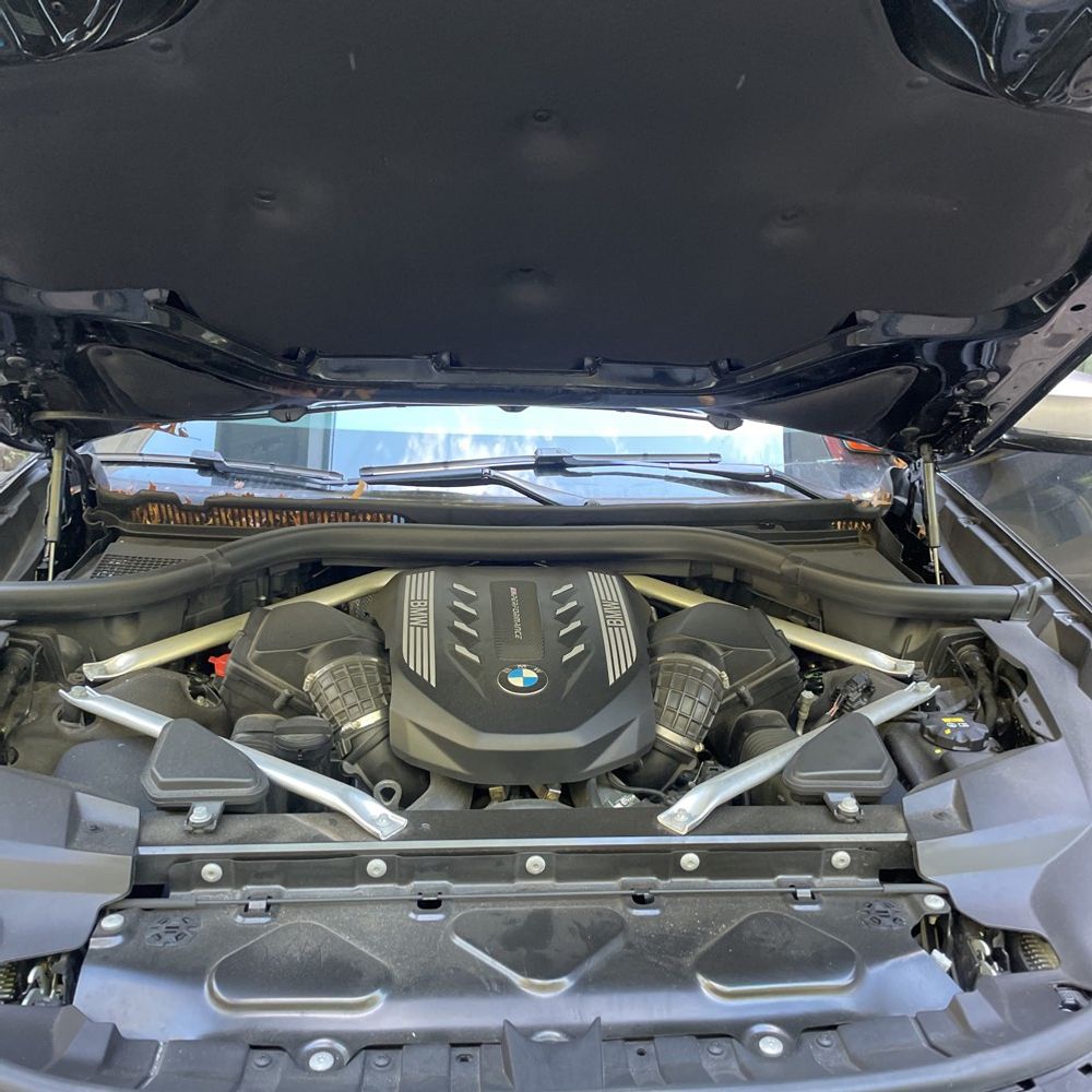 2021 BMW X7 M50i