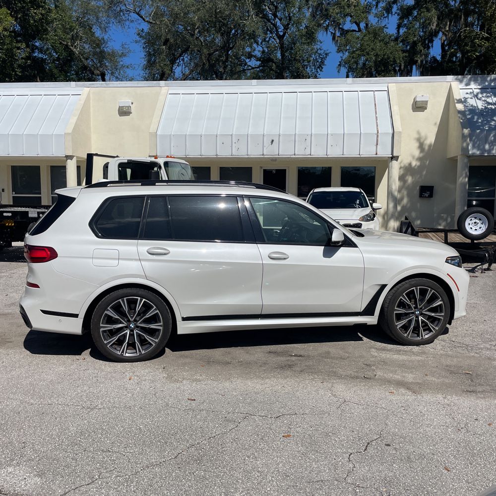 2022 BMW X7 M50i