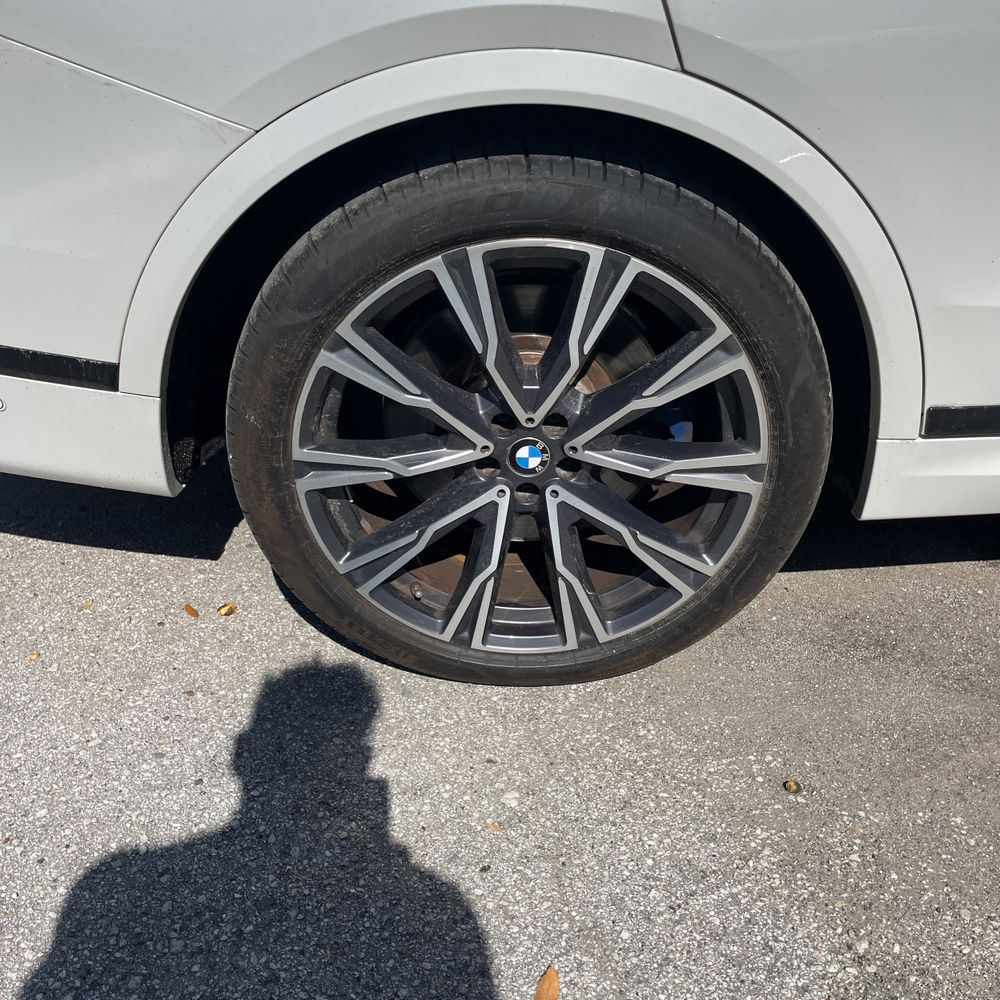 2022 BMW X7 M50i