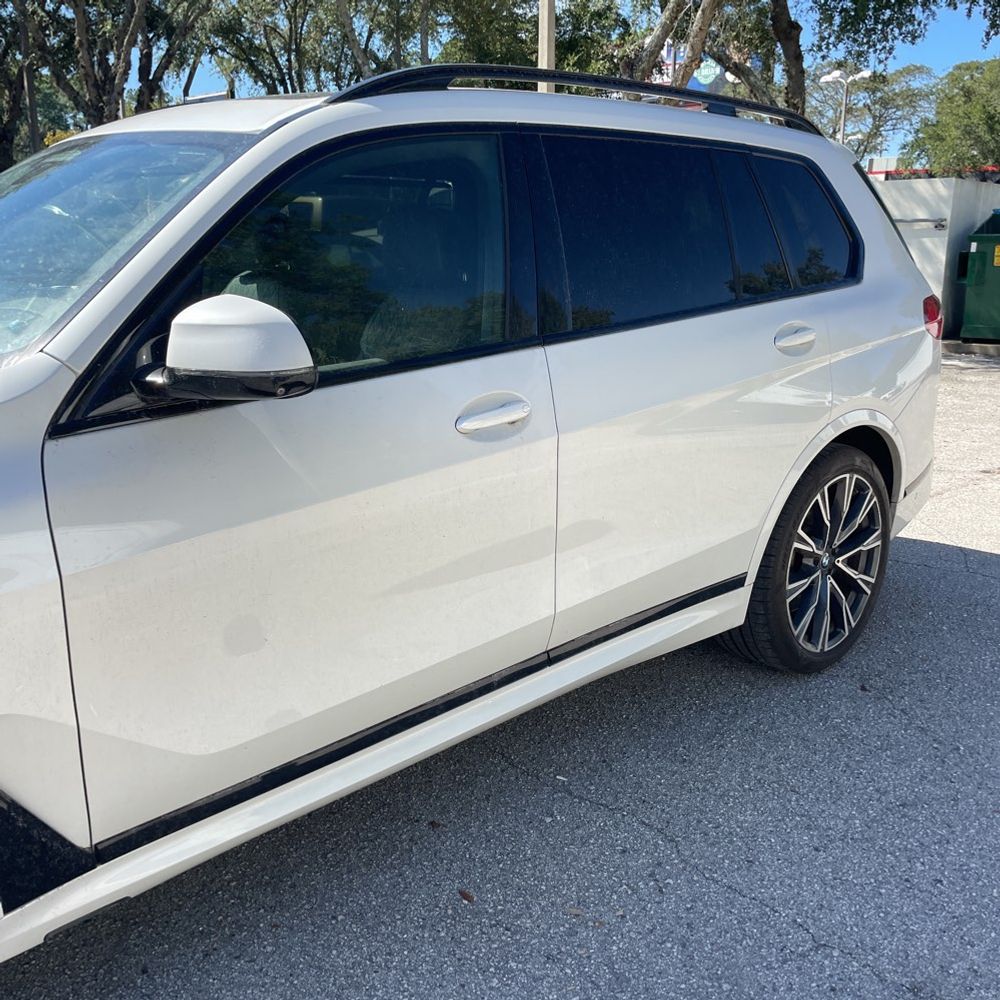 2022 BMW X7 M50i