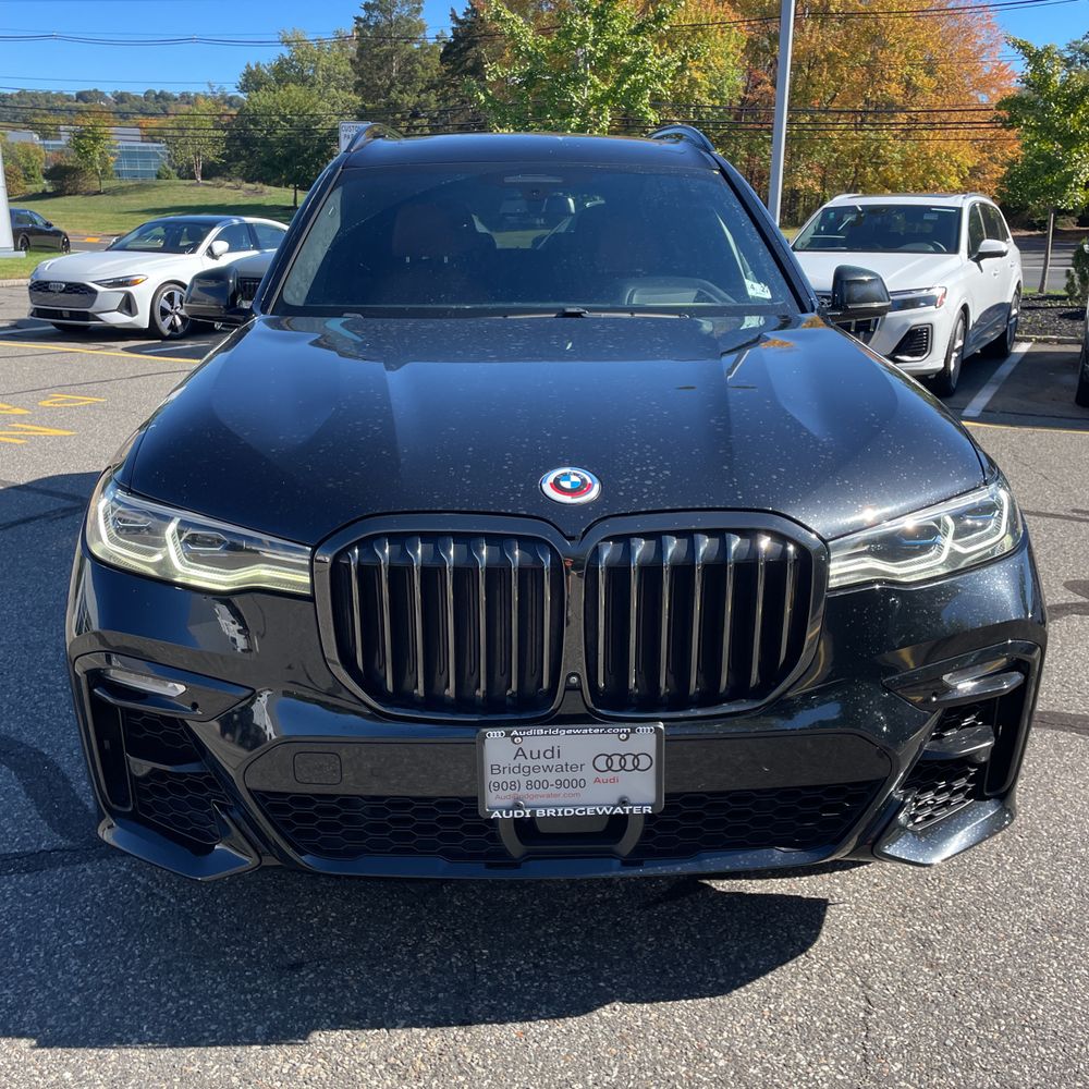 2022 BMW X7 M50i