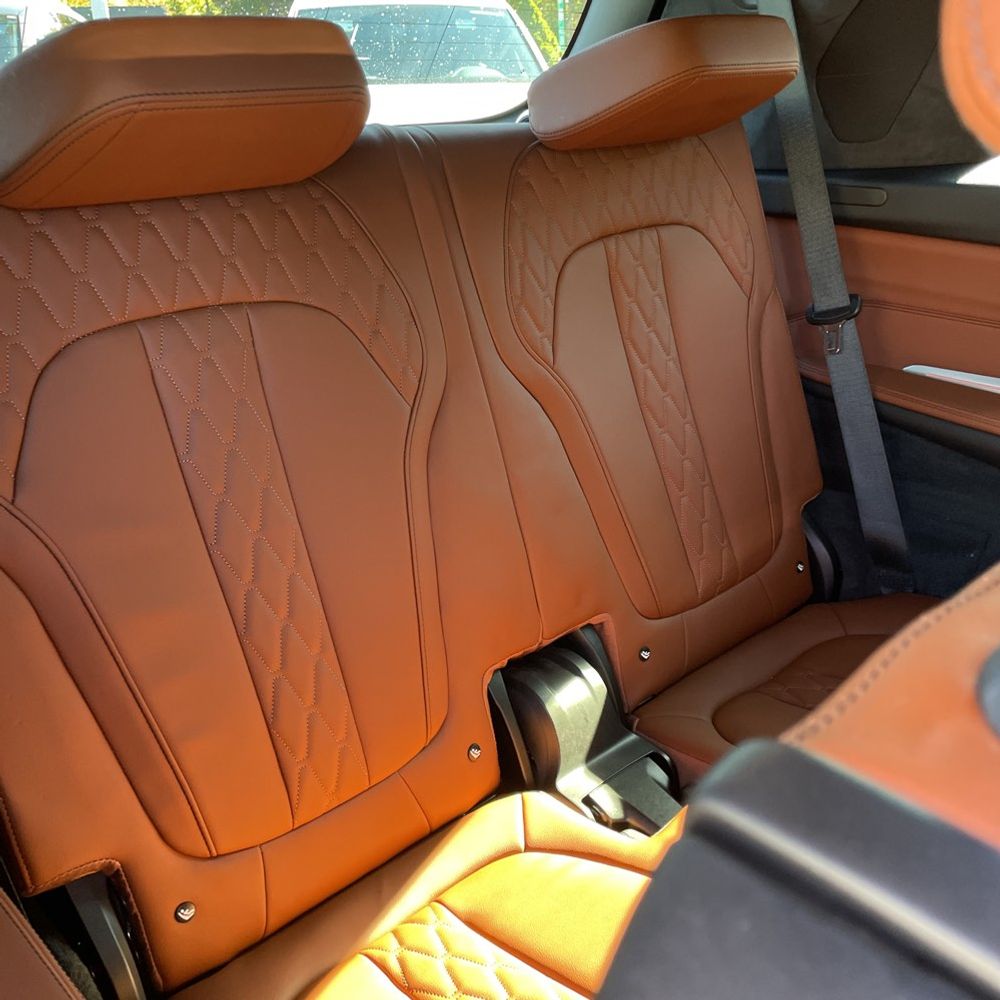 2022 BMW X7 M50i