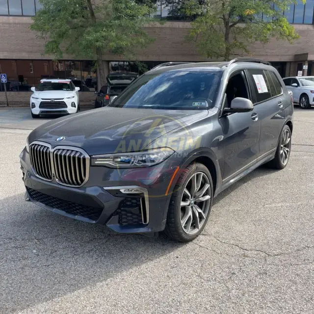 2022 BMW X7 M50i