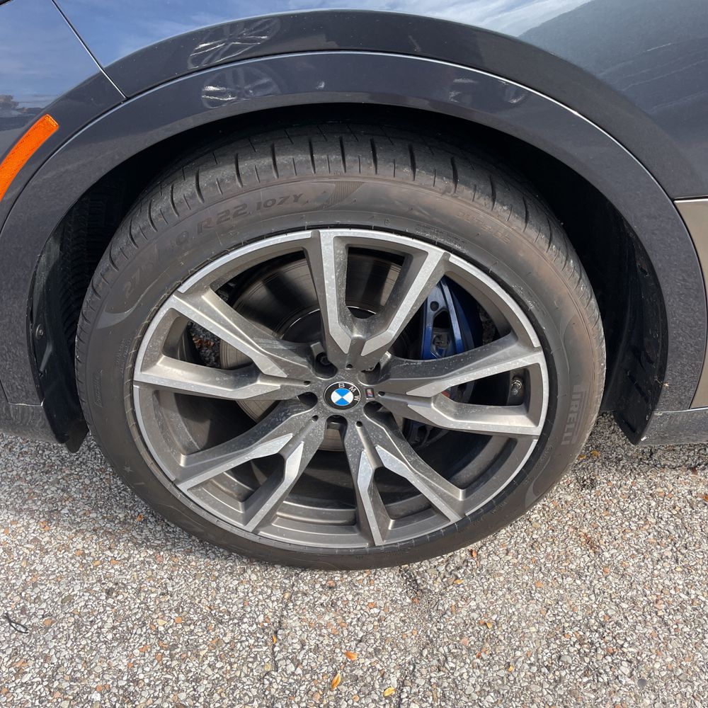 2022 BMW X7 M50i