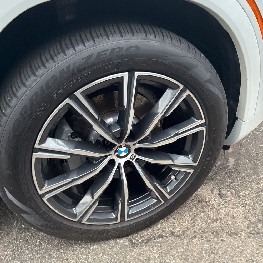 2022 BMW X6 XDrive40i