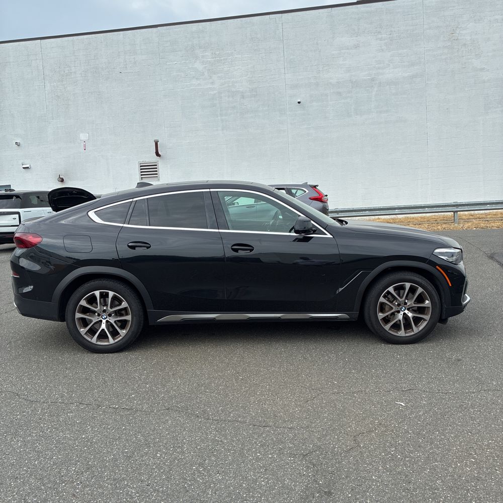 2023 BMW X6 XDrive40i