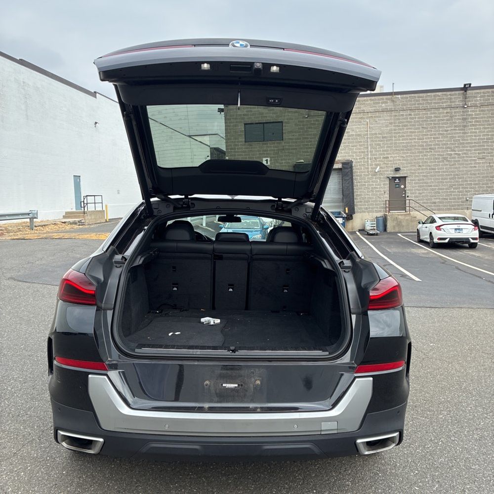 2023 BMW X6 XDrive40i