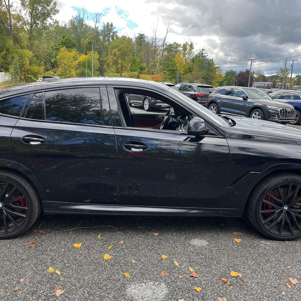 2022 BMW X6 M50i