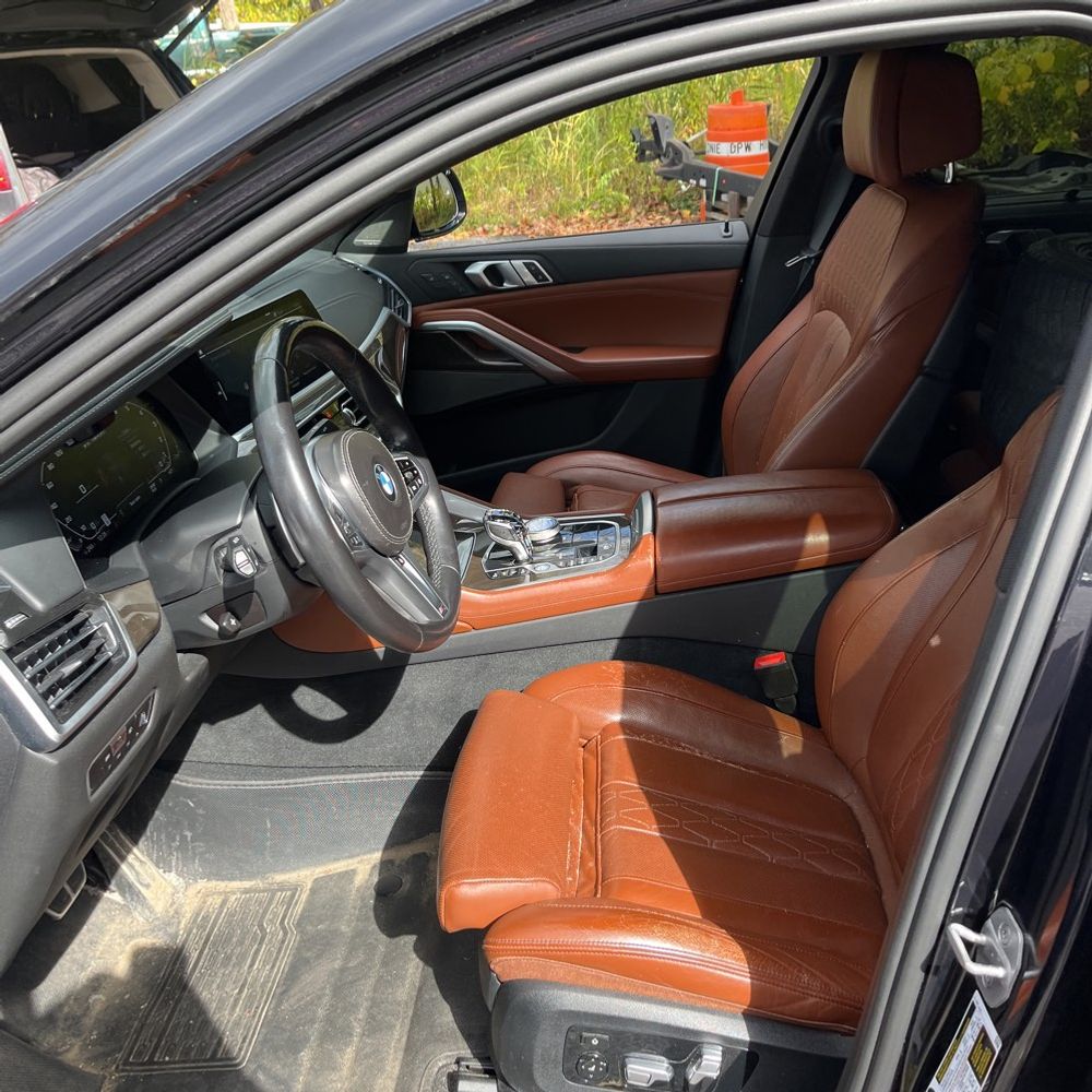 2022 BMW X6 M50i
