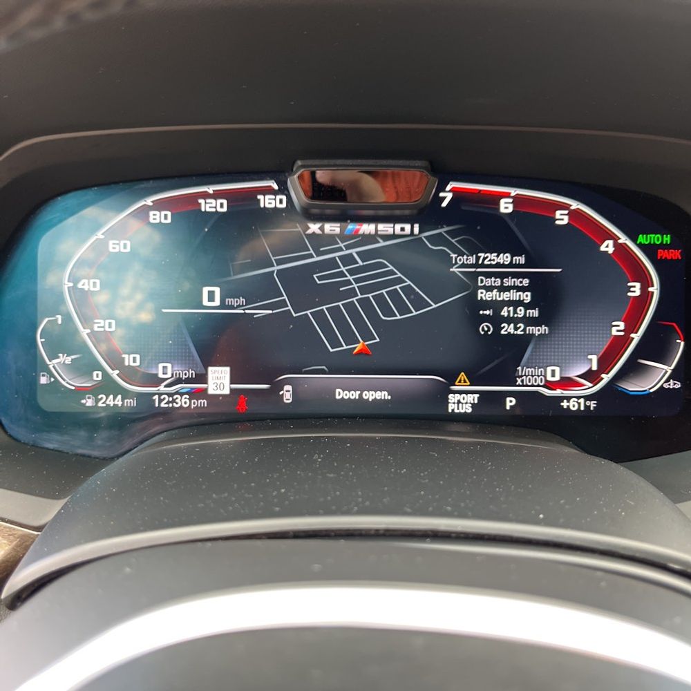 2022 BMW X6 M50i