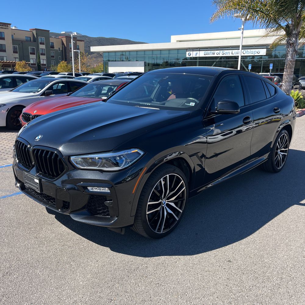 2021 BMW X6 M50i