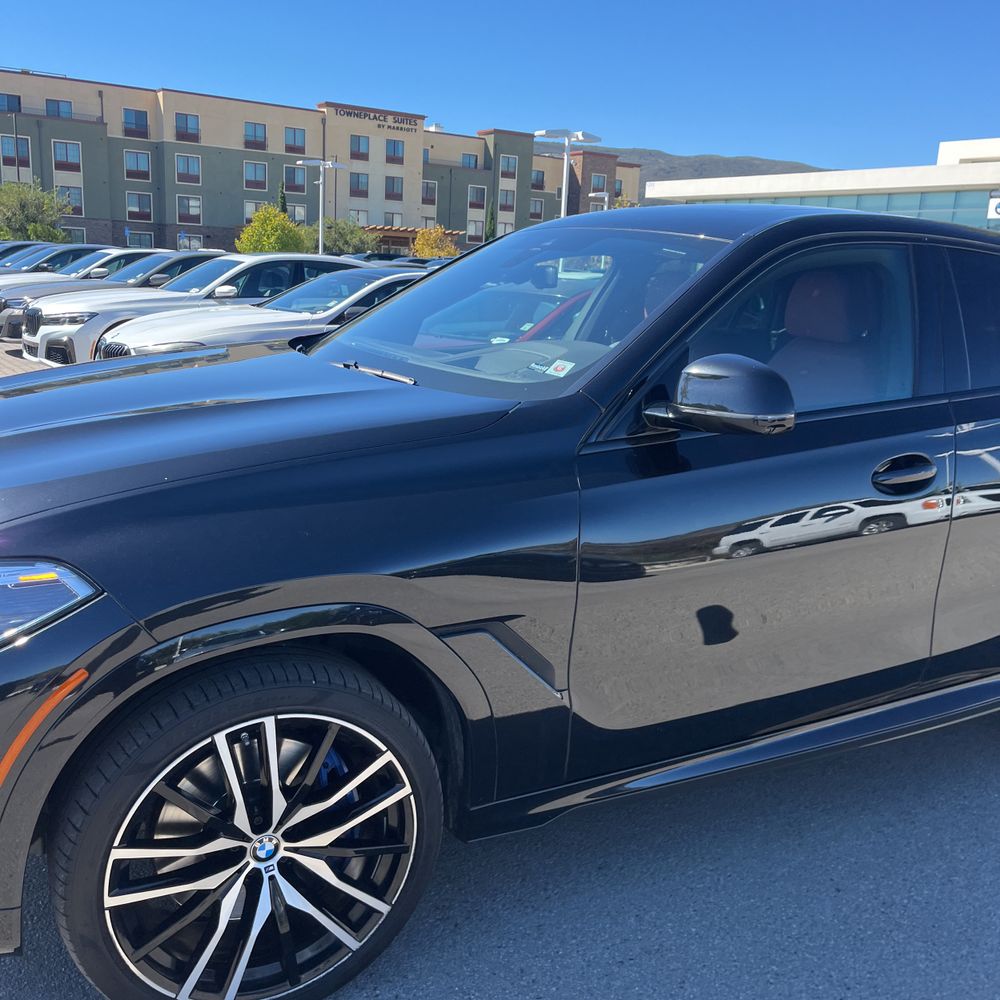 2021 BMW X6 M50i