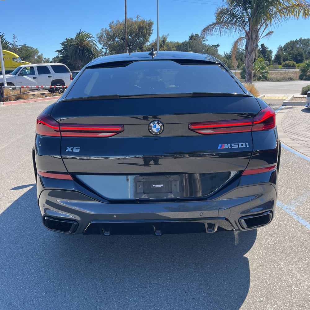 2021 BMW X6 M50i