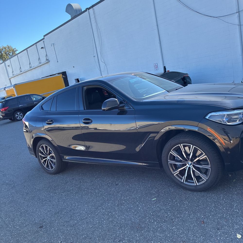 2022 BMW X6 M50i
