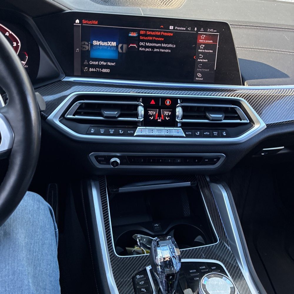 2022 BMW X6 M50i