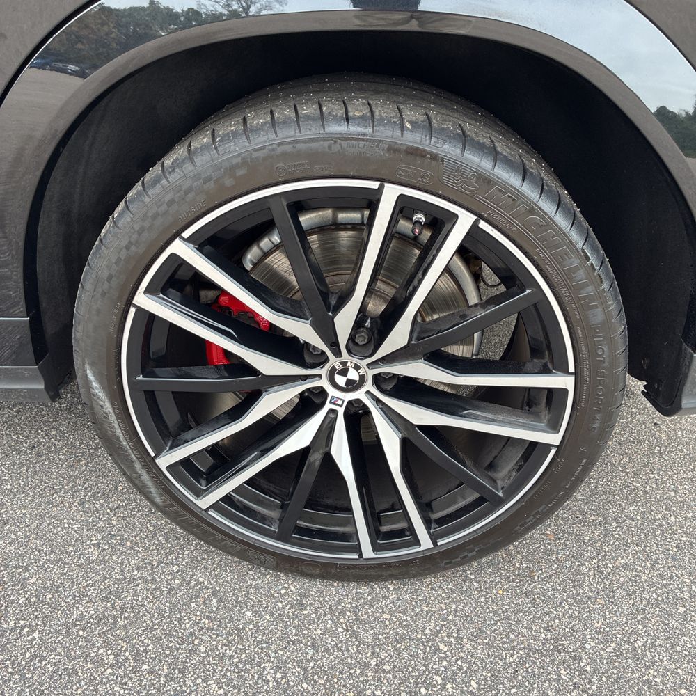 2022 BMW X6 M50i
