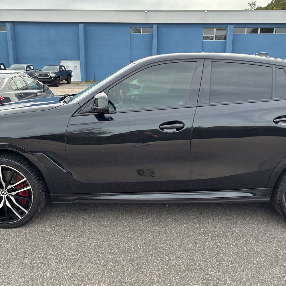 2022 BMW X6 M50i
