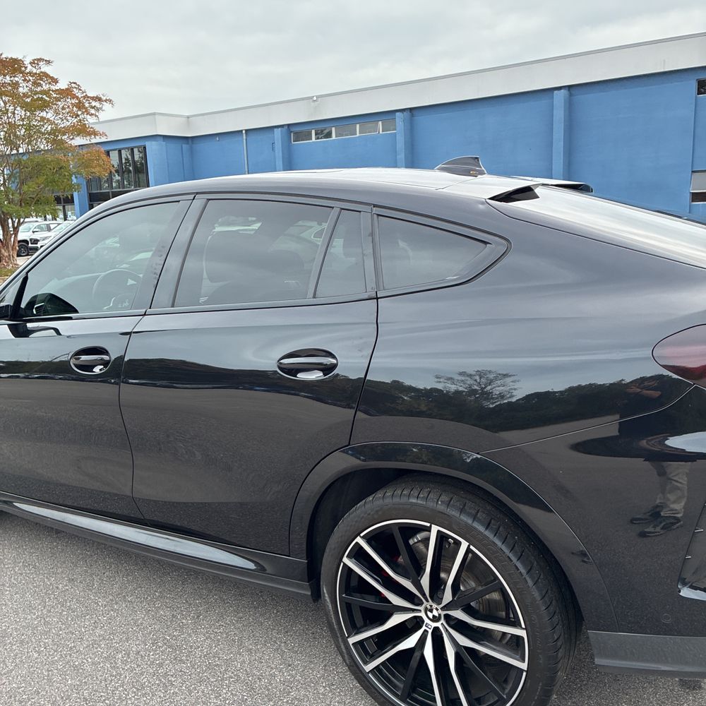 2022 BMW X6 M50i