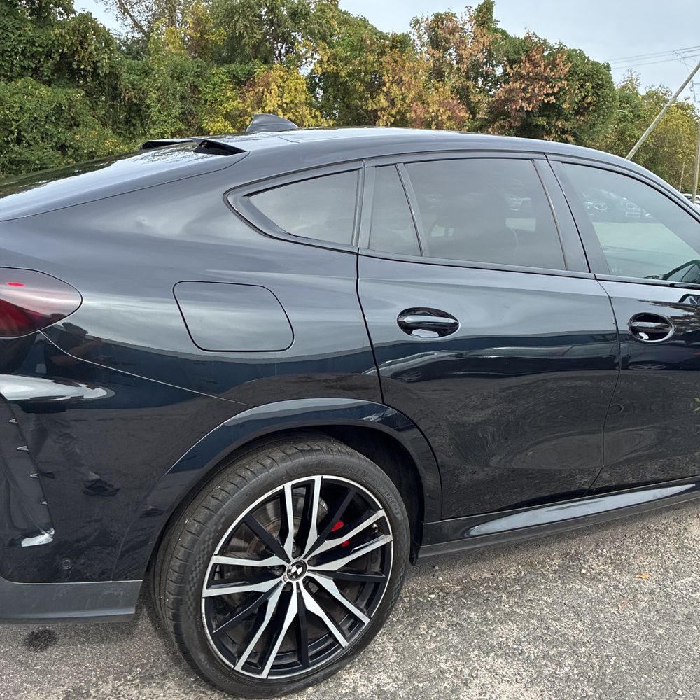 2022 BMW X6 M50i