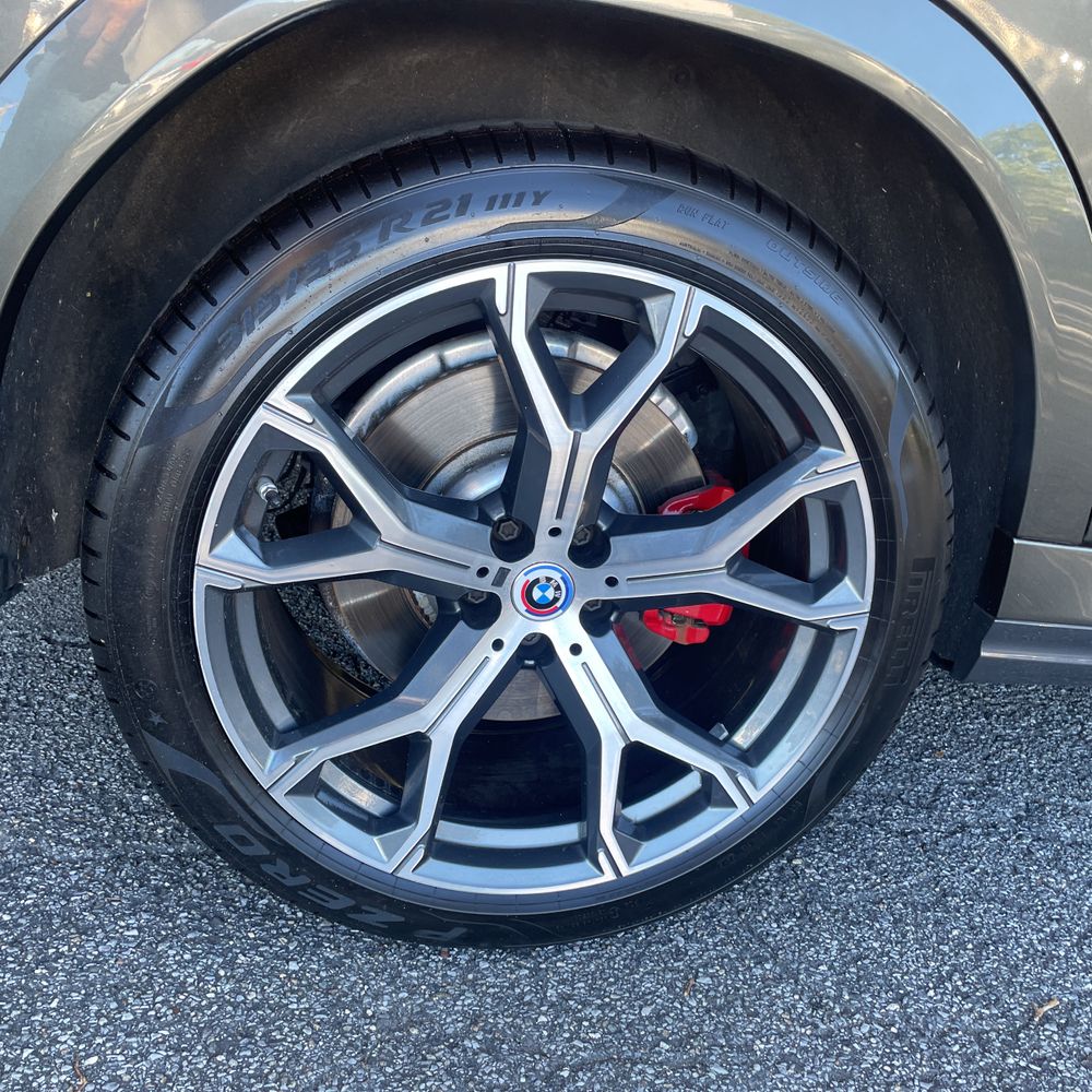2023 BMW X6 M50i