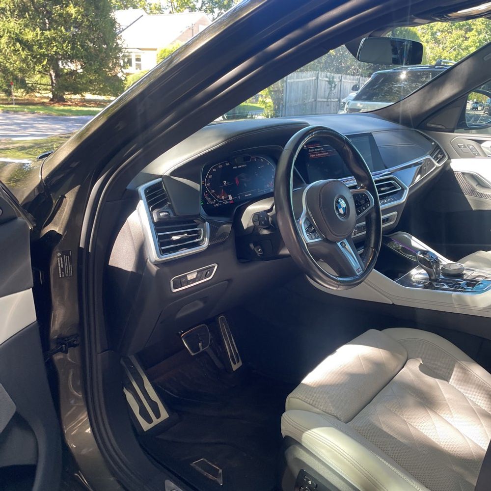 2023 BMW X6 M50i