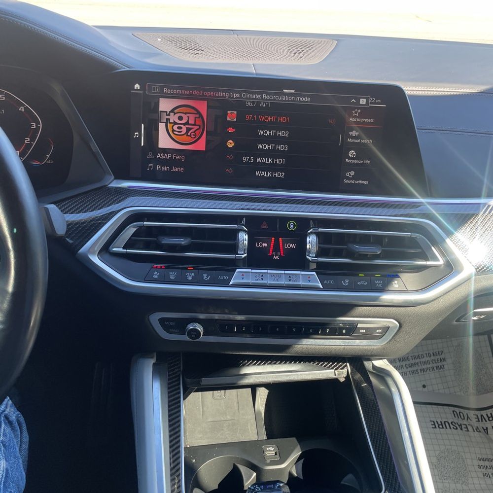 2023 BMW X6 M50i