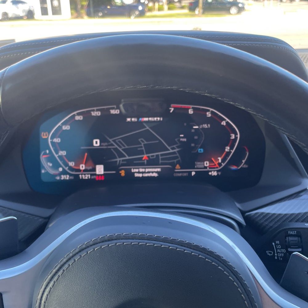 2023 BMW X6 M50i