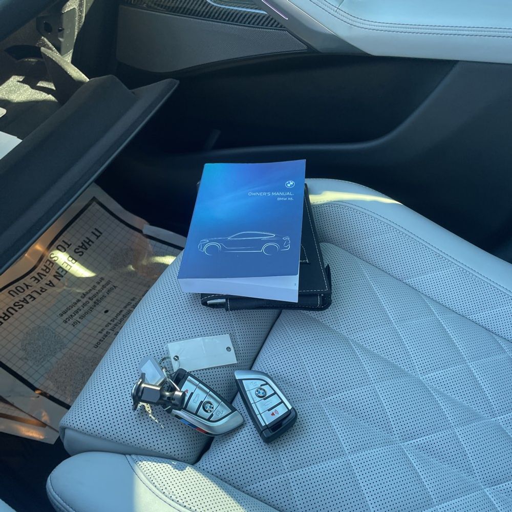 2023 BMW X6 M50i