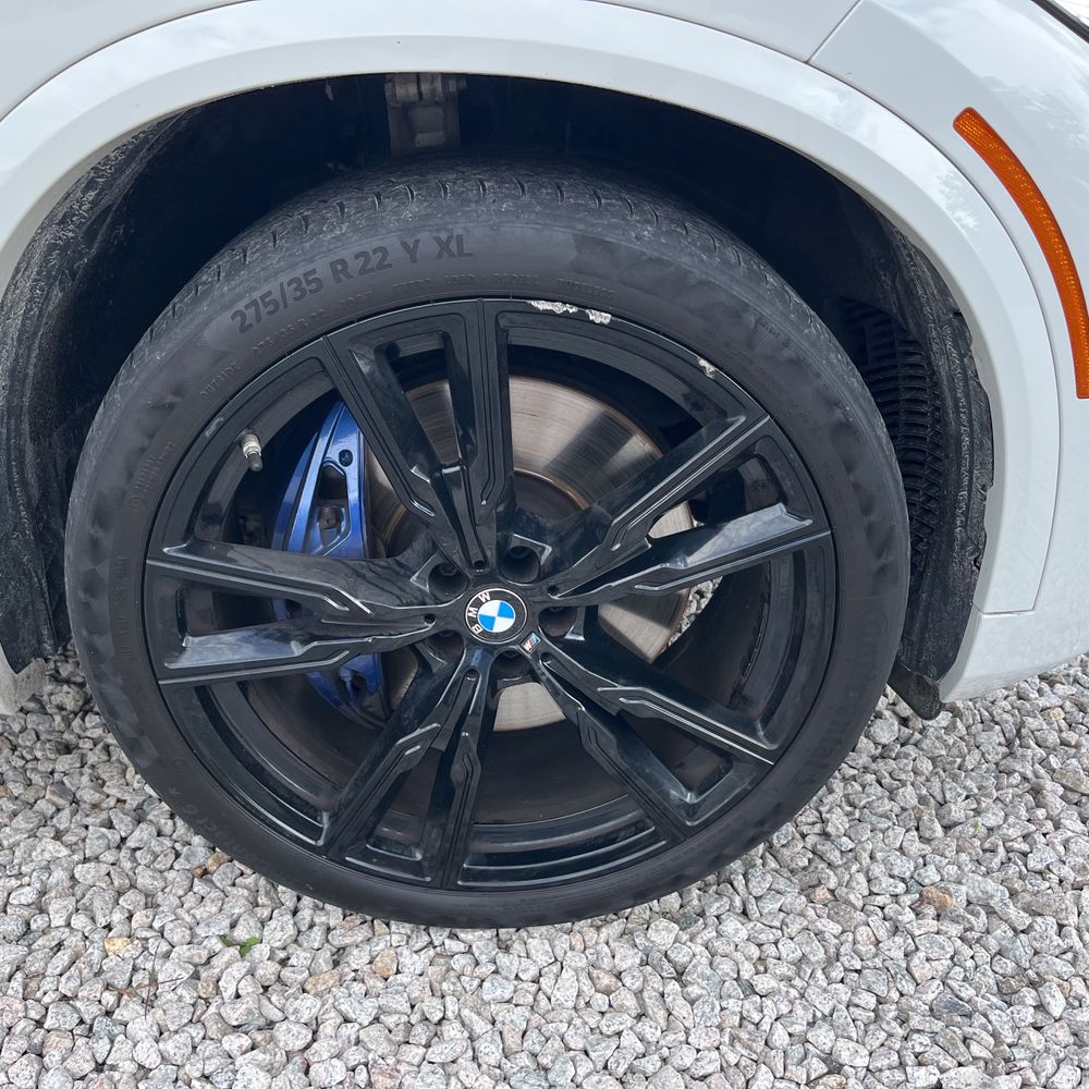 2022 BMW X5 M50i