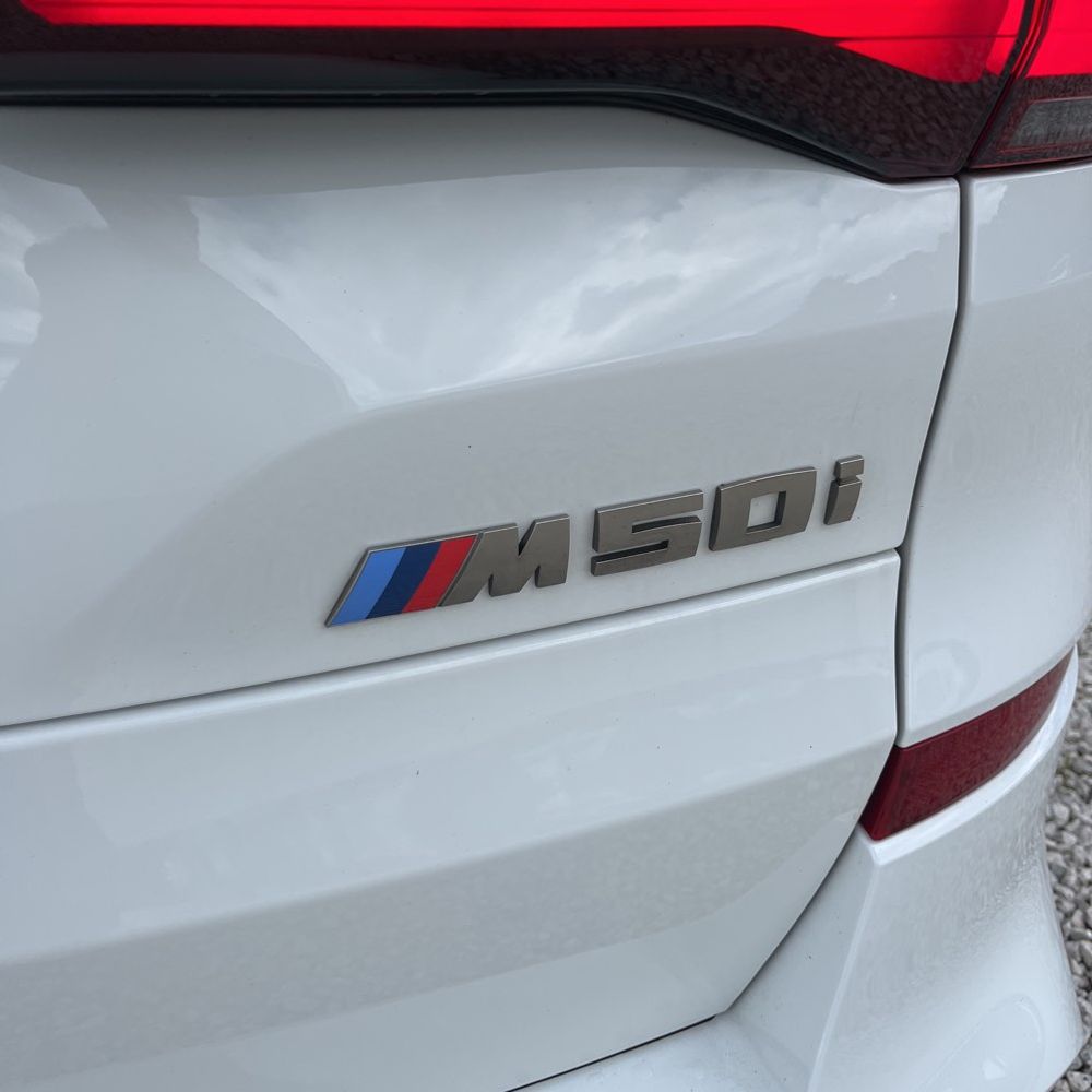 2022 BMW X5 M50i
