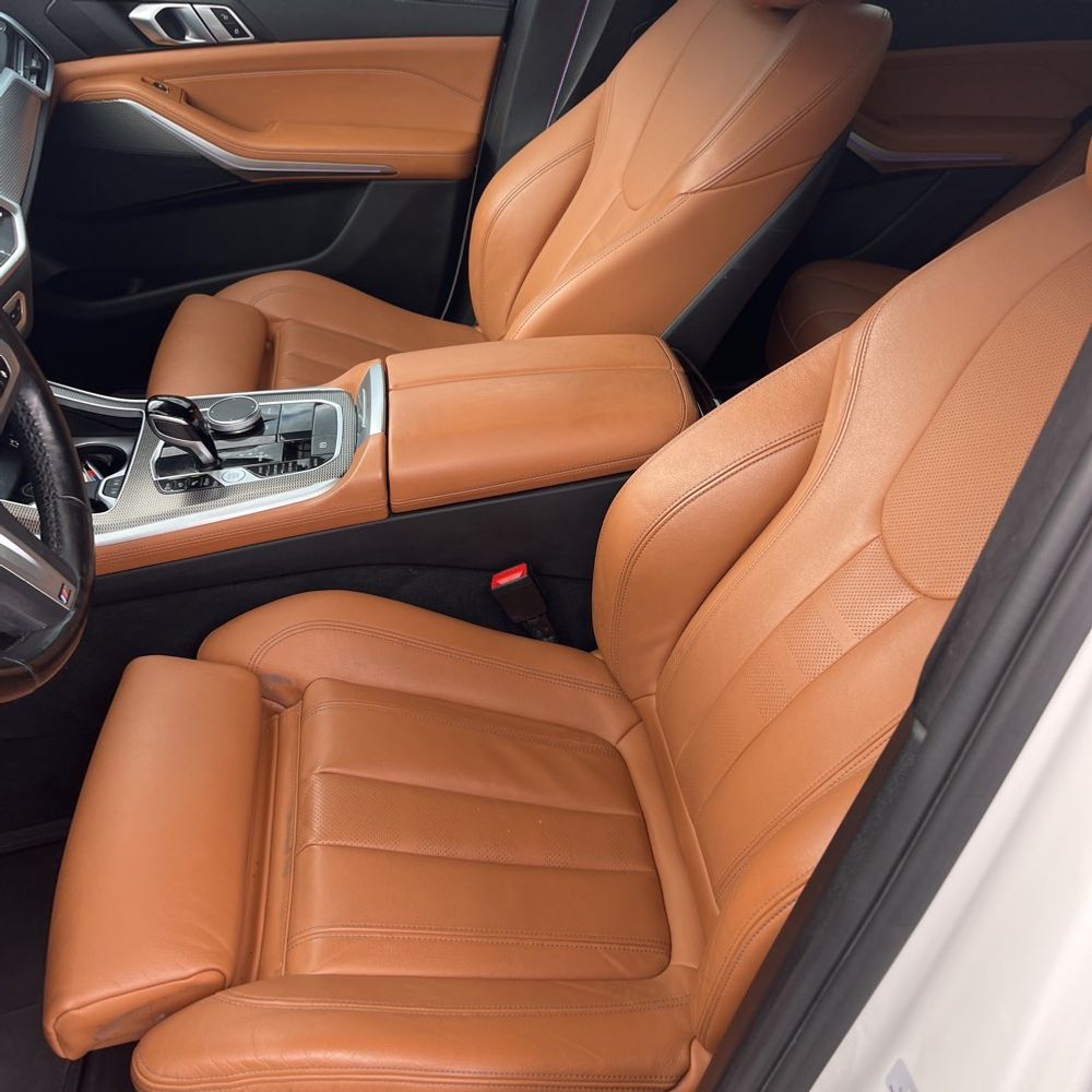 2022 BMW X5 M50i