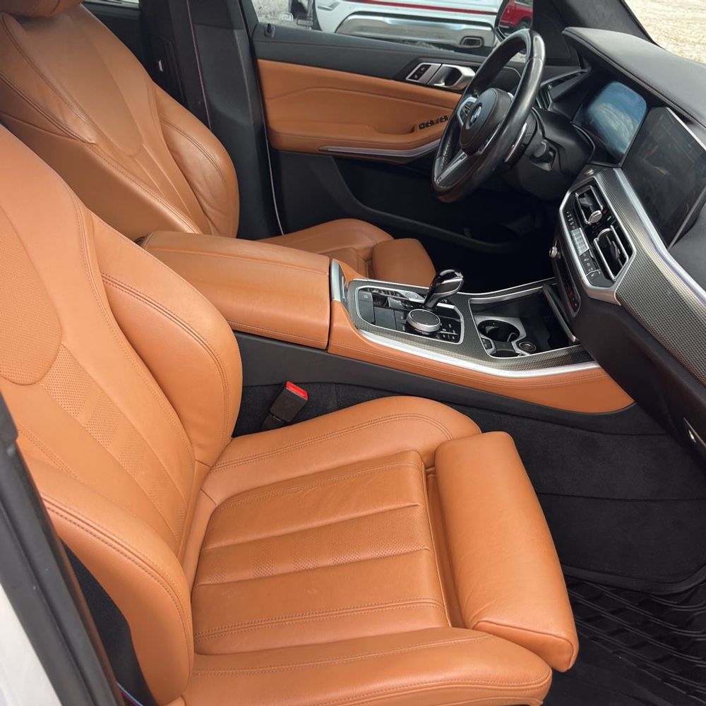 2022 BMW X5 M50i