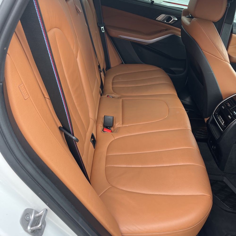 2022 BMW X5 M50i