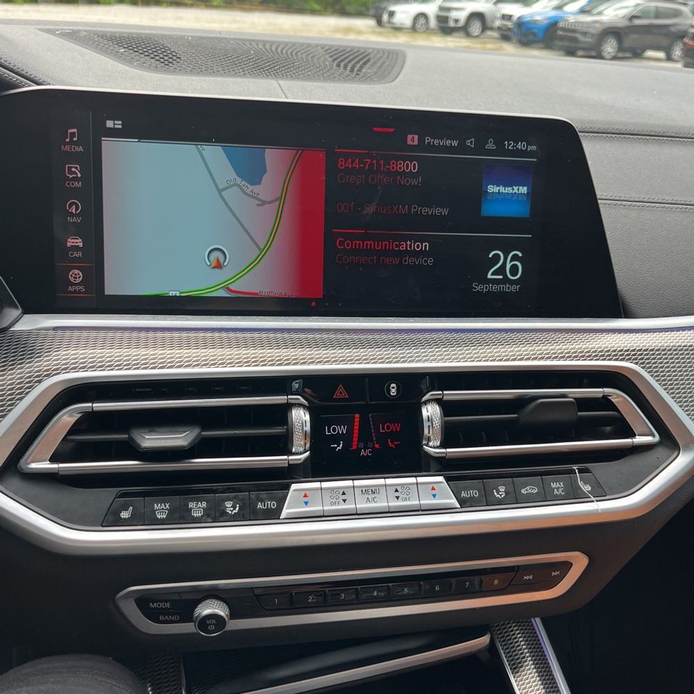2022 BMW X5 M50i