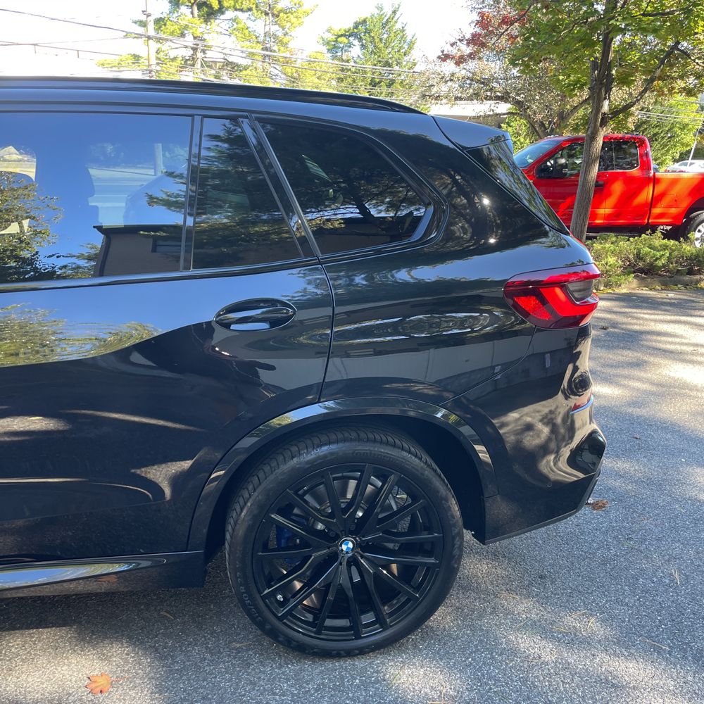 2023 BMW X5 M50i