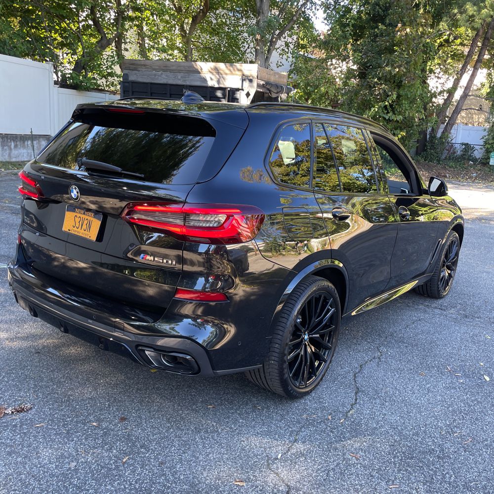 2023 BMW X5 M50i
